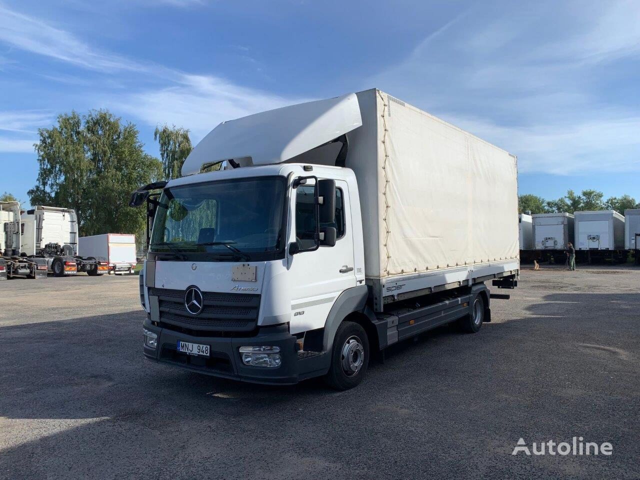 тентованный грузовик Mercedes-Benz 818 L Atego